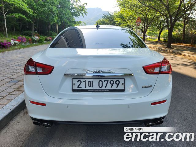 Maserati Ghibli 3.0 Diesel 3rd — пробег 124 000 км — фото 4 из 5