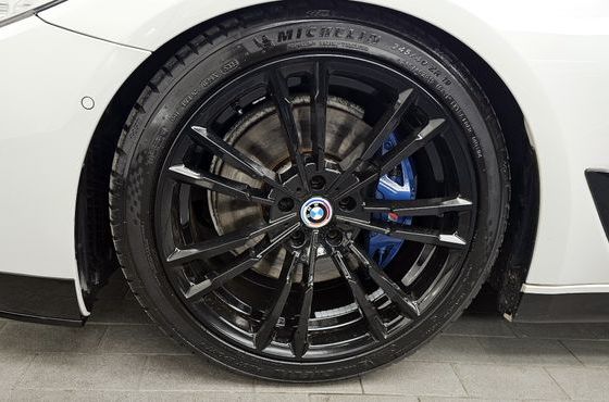 BMW 5-Series 530i M Sport Package Plus — пробег 116 950 км — фото 5 из 5