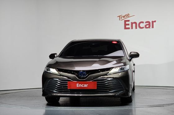 Toyota Camry 2.5 XLE Hybrid — пробег 161 540 км — фото 3 из 5