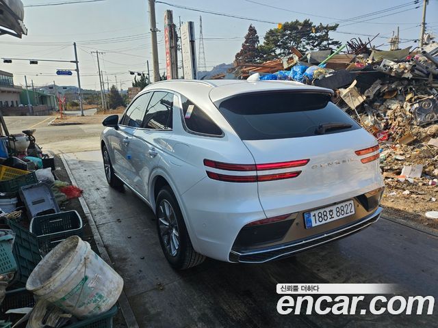 Genesis GV70 2.5T Gasoline 2WD — пробег 900 км — фото 5 из 5