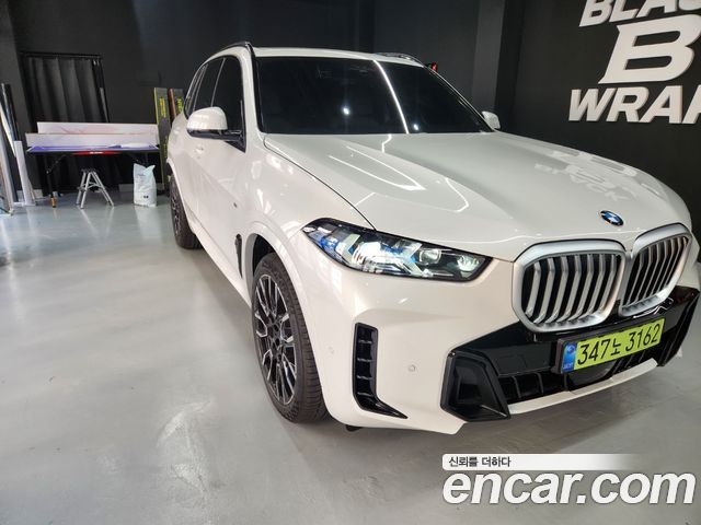 BMW X5 xDrive 40i M Sport — пробег 500 км — фото 2 из 5