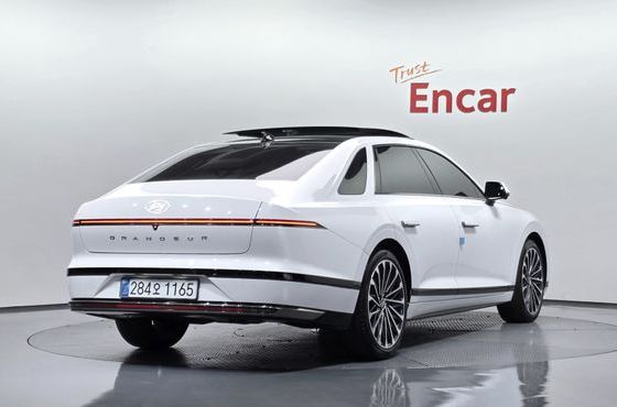 Hyundai Grandeur Calligraphy — пробег 17 108 км — фото 2 из 5