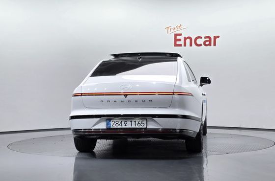 Hyundai Grandeur Calligraphy — пробег 17 108 км — фото 4 из 5