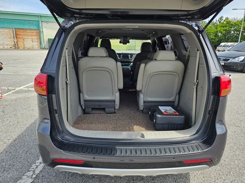 Kia Carnival 9-seater Luxury — пробег 105 340 км — фото 5 из 5