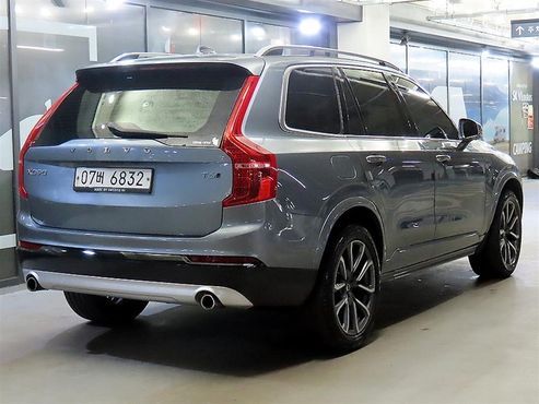 Volvo XC90 T6 Momentum — пробег 100 868 км — фото 2 из 5