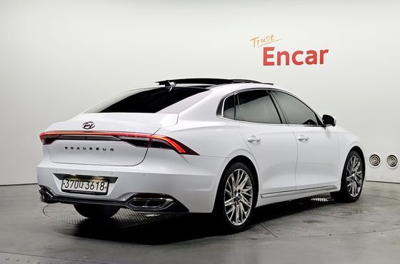 Hyundai Grandeur 3.3 Calligraphy — пробег 85 758 км — фото 2 из 5