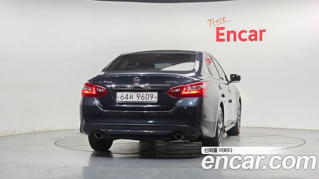 Nissan Altima из Кореи Encar