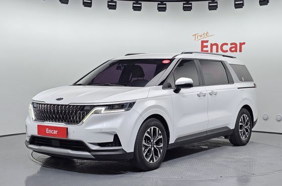 Kia Carnival 9-Seater Prestige — пробег 123 648 км — фото 1 из 5