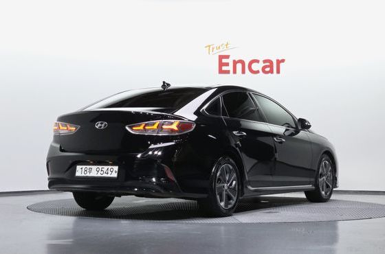 Hyundai Sonata Premium Special — пробег 122 094 км — фото 2 из 5