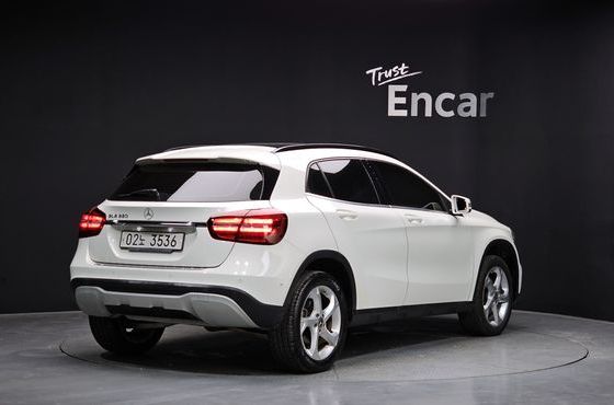 Mercedes-Benz GLA-Class GLA220 — пробег 62 017 км — фото 2 из 5