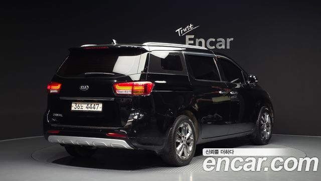 Kia Carnival из Кореи Encar