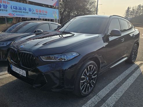 BMW X6 xDrive40i M Sport — пробег 2 965 км — фото 1 из 5