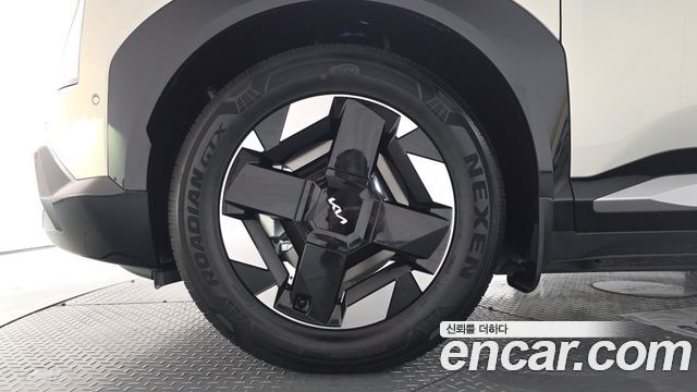 Kia EV5 из Кореи Encar