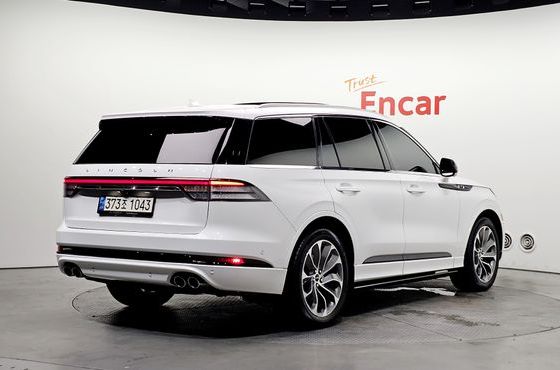 Lincoln Aviator 3.0 PHEV GT AWD — пробег 93 033 км — фото 2 из 5