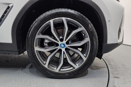 BMW X3 xDrive 30e — пробег 117 219 км — фото 5 из 5