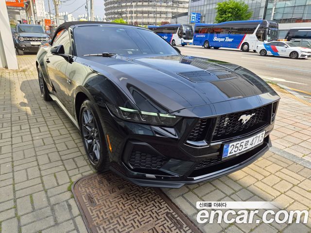 Ford Mustang 5.0 GT Premium Convertible — пробег 500 км — фото 2 из 5