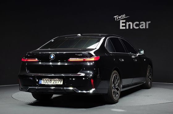 BMW 7-Series 740i sDrive M Sport — пробег 35 363 км — фото 2 из 5