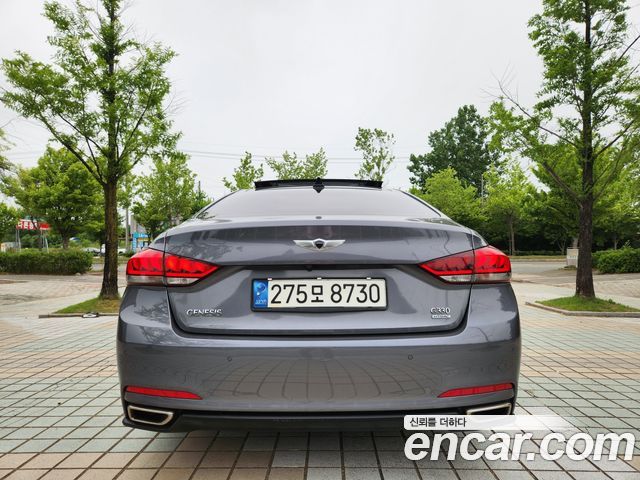 Hyundai Genesis из Кореи Encar