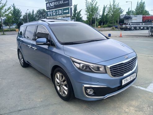 Kia Carnival 9-seater Prestige — пробег 220 000 км — фото 2 из 5