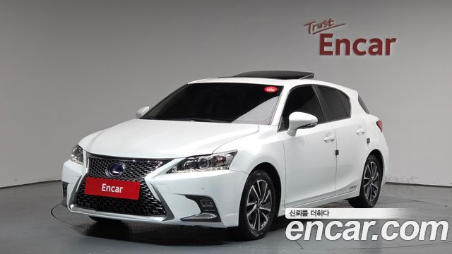 Lexus CT200h из Кореи Encar