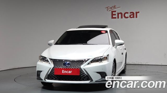 Lexus CT200h из Кореи Encar