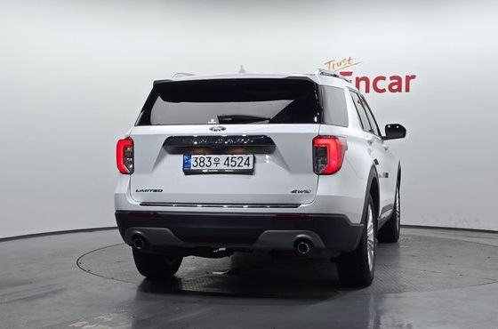 Ford Explorer 2.3 LimIted 4WD — пробег 39 909 км — фото 4 из 5