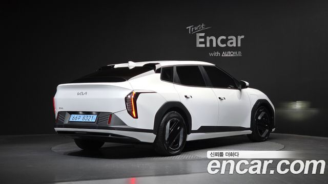 Kia EV4 из Кореи Encar