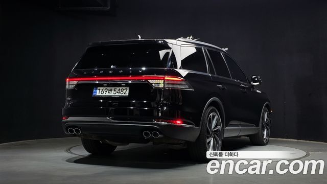 Lincoln Aviator 3.0 Reserve  AWD — пробег 73 199 км — фото 2 из 5