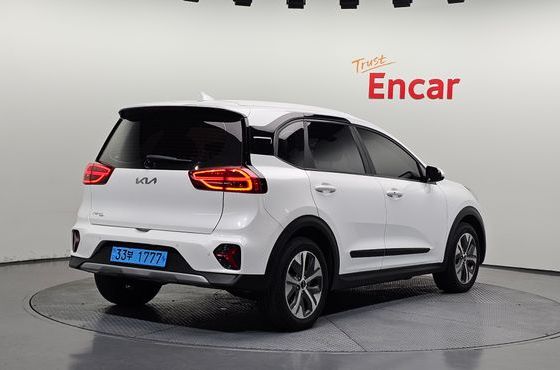Kia Niro Earth — пробег 117 592 км — фото 2 из 5