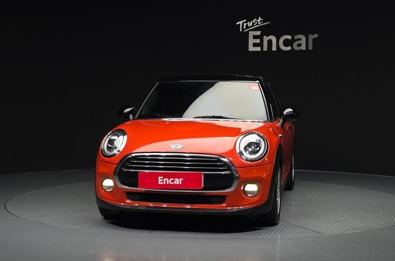 Mini Cooper 5Door Standard 3rd — пробег 99 282 км — фото 3 из 5