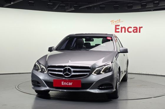 Mercedes-Benz E-Class E220 Bluetec Avantgarde — пробег 85 818 км — фото 3 из 5