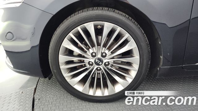 Kia K7 из Кореи Encar
