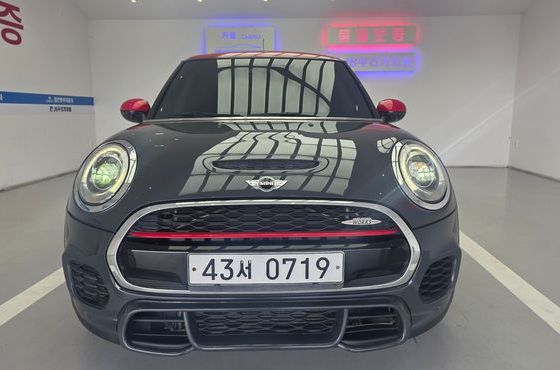 Mini Cooper JCW 3rd Generation — пробег 97 603 км — фото 1 из 5