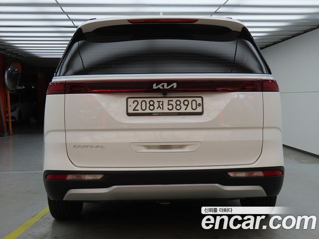 Kia Carnival 9-Seater Prestige — пробег 122 615 км — фото 3 из 5