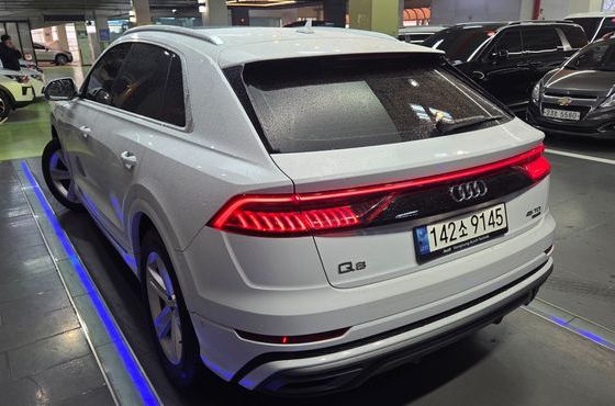 Audi Q8 45 TDI Quattro Premium — пробег 109 375 км — фото 4 из 5
