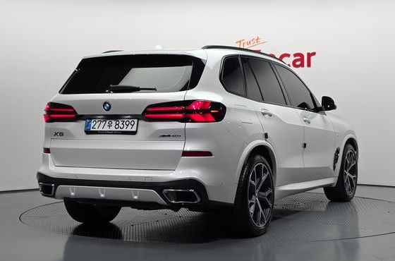 BMW X5 xDrive 40i M Sport — пробег 5 766 км — фото 2 из 5
