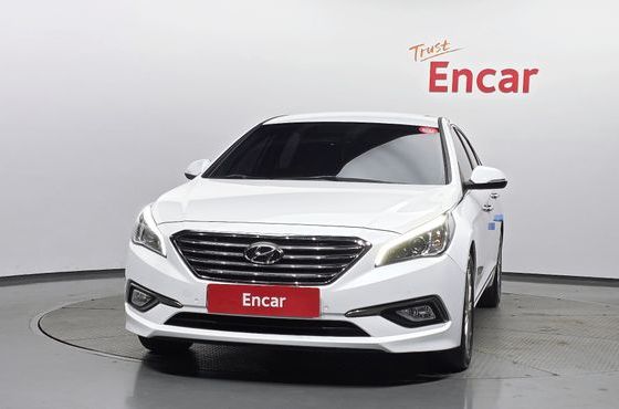 Hyundai Sonata 2.0 Care+ — пробег 157 008 км — фото 3 из 5