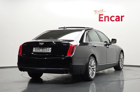 Cadillac CT6 3.6 Premium AWD — пробег 75 587 км — фото 2 из 5