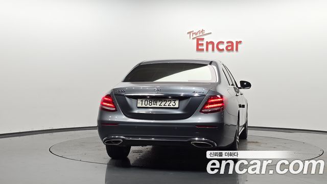 Mercedes-Benz E-Class E300 4MATIC AV Intelligent Drive — пробег 76 318 км — фото 4 из 5