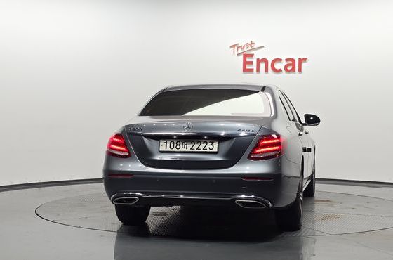 Mercedes-Benz E-Class E300 4MATIC AV Intelligent Drive — пробег 76 318 км — фото 4 из 5