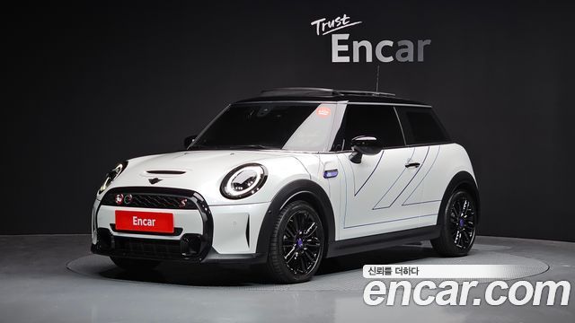 Mini Cooper Mayfield Edition 3rd — пробег 11 410 км — фото 1 из 5