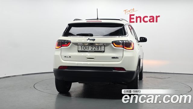 Jeep Compass из Кореи Encar