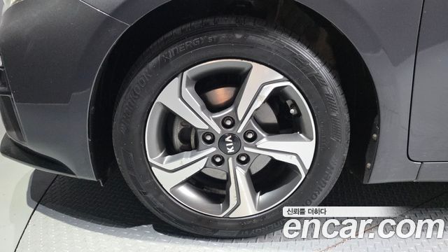 Kia K3 из Кореи Encar