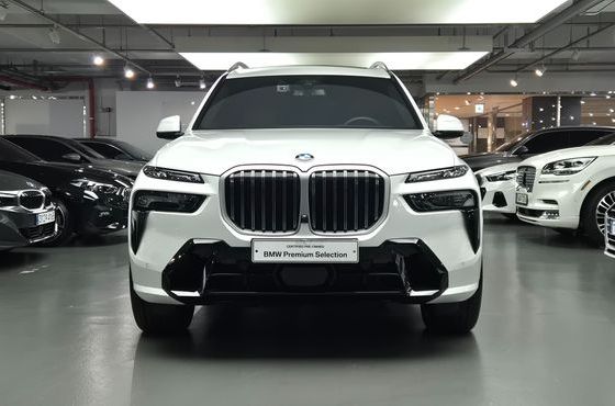 BMW X7 xDrive 40i M Sport 6STR — пробег 10 156 км — фото 2 из 5