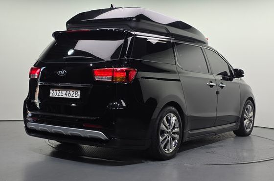 Kia Carnival 9-seater Hi-Limousine Prestige — пробег 256 665 км — фото 2 из 5