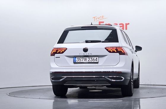 Volkswagen Tiguan 2.0 TSI Prestige — пробег 50 920 км — фото 4 из 5