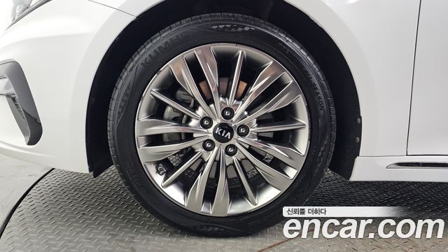 Kia K5 из Кореи Encar