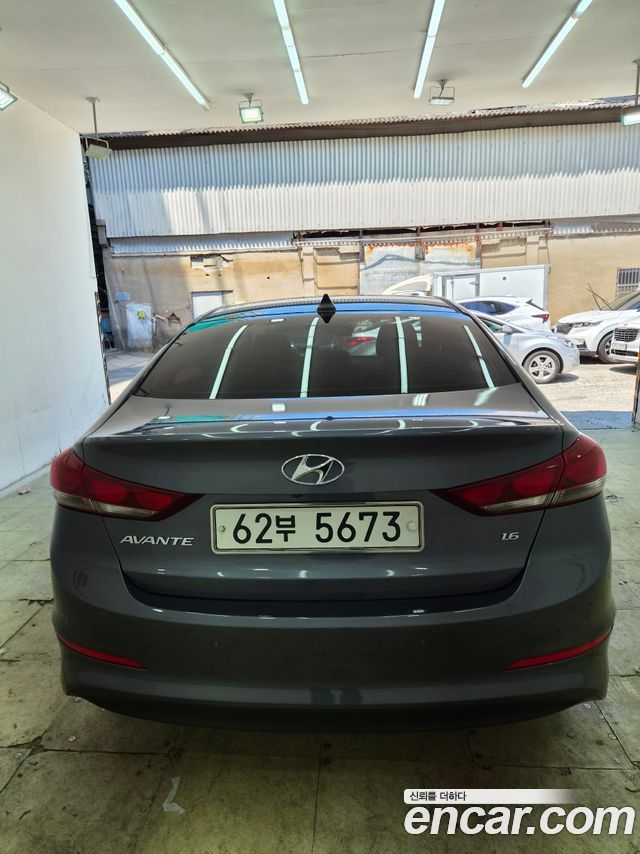 Hyundai AVANTE из Кореи Encar
