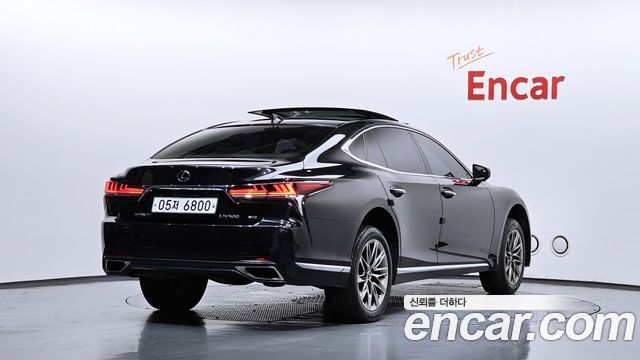 Lexus LS из Кореи Encar