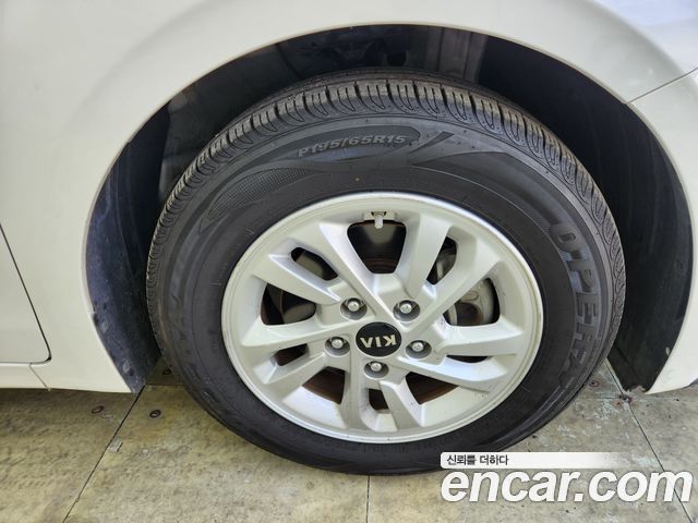 Kia K3 из Кореи Encar